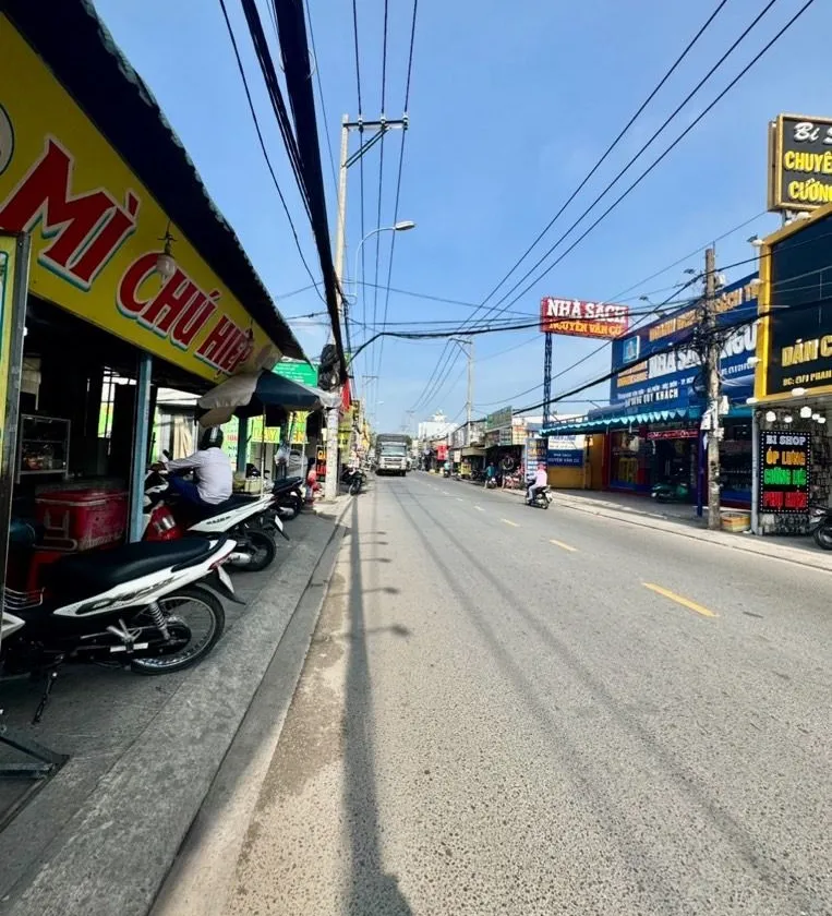 Nhà mặt phố Phan Văn Hớn,diện tích 158m2, 2 tầng, Bà Điểm... Bán nhà mặt phố tại Bà Điểm, Hồ Chí Minh 01