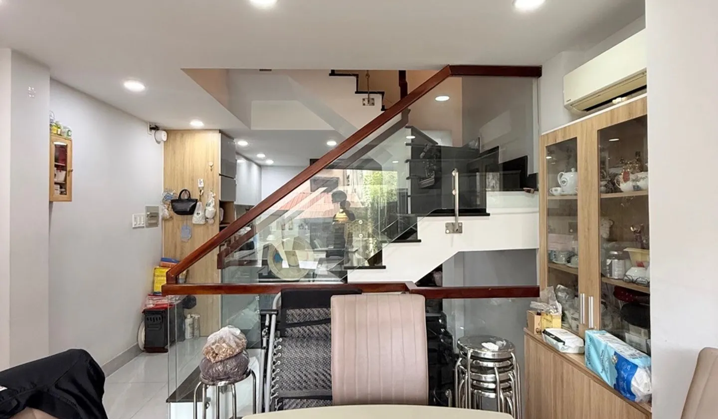 Nhà 5 Tầng Kiến Trúc Sư Thiết Kế Giữa Trung Tâm Phường Bàn Cờ... Bán nhà riêng tại Bàn Cờ, Hồ Chí Minh 01