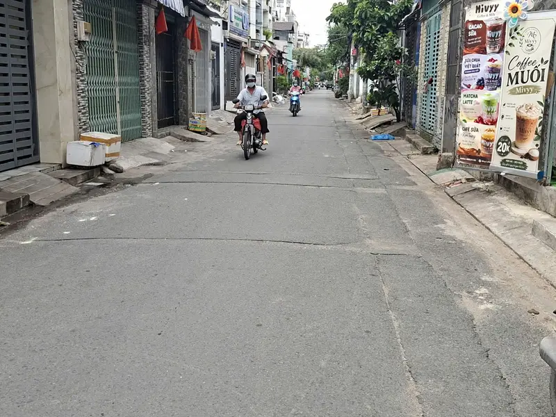 Mặt tiền đường xe tải, nhà 4 tầng Bình Tân, chỉ hơn 6ty... Bán nhà riêng tại Bình Trị Đông, Hồ Chí Minh 01