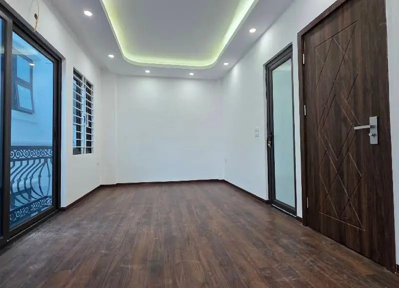 Gần Bệnh Viện ĐK Đức Giang nhà mới 6 tầng, ngõ thông đẹp 💲 trên 7đ... Bán nhà riêng tại Việt Hưng, Hà Nội 01