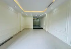 Cơ hội sở hữu nhà 5 tầng mới gần Hồ Điều Hòa, oto vào nhà tại Hai Bà Trưng tặng nội thất, thang máy... Bán nhà riêng tại Vĩnh Tuy, Hà Nội 02