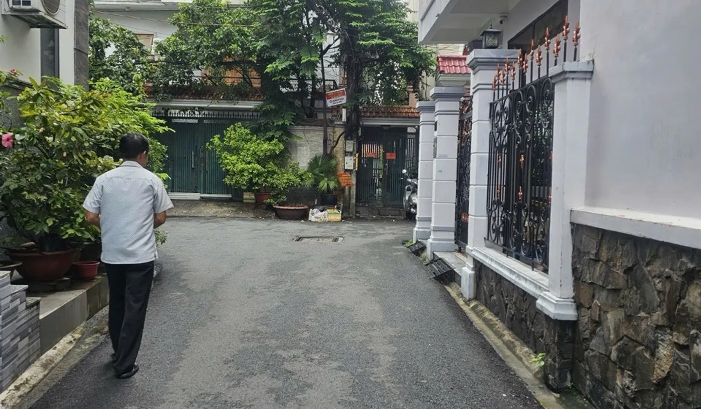 Bán nhà 4 tầng gần sân bay Tân Bình, giá 6.5 tỷ... Bán nhà riêng tại Tân Bình, Hồ Chí Minh 01