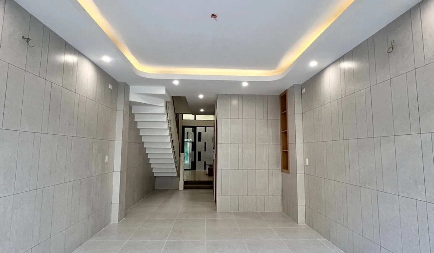 Nhà mặt phố 5 tầng có thang máy tại Bình Trị Đông giá 10.3 tỷ... Bán nhà mặt phố tại Bình Trị Đông, Hồ Chí Minh 01