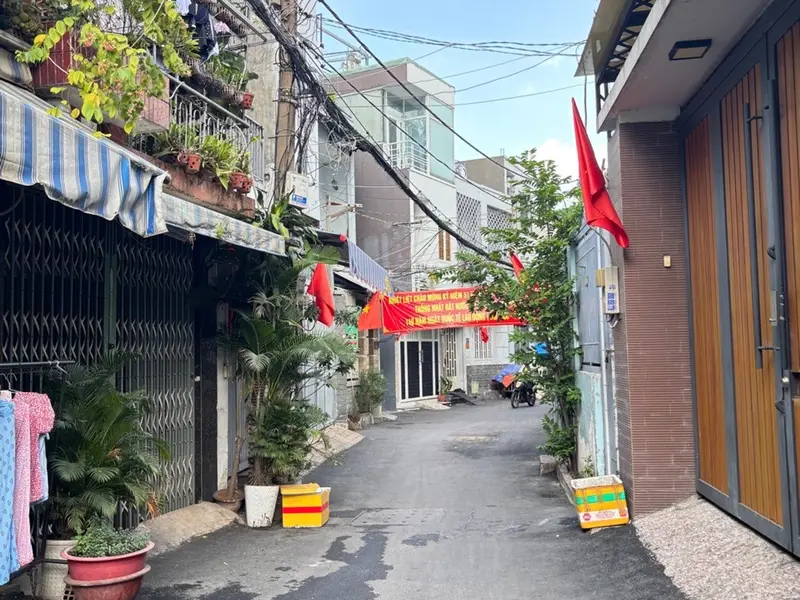 Cơ hội hiếm có sở hữu nhà riêng hẻm xe hơi thông tại trung tâm, giá chỉ 4.8 tỷ... Bán nhà riêng tại Bình Lợi Trung, Hồ Chí Minh 01