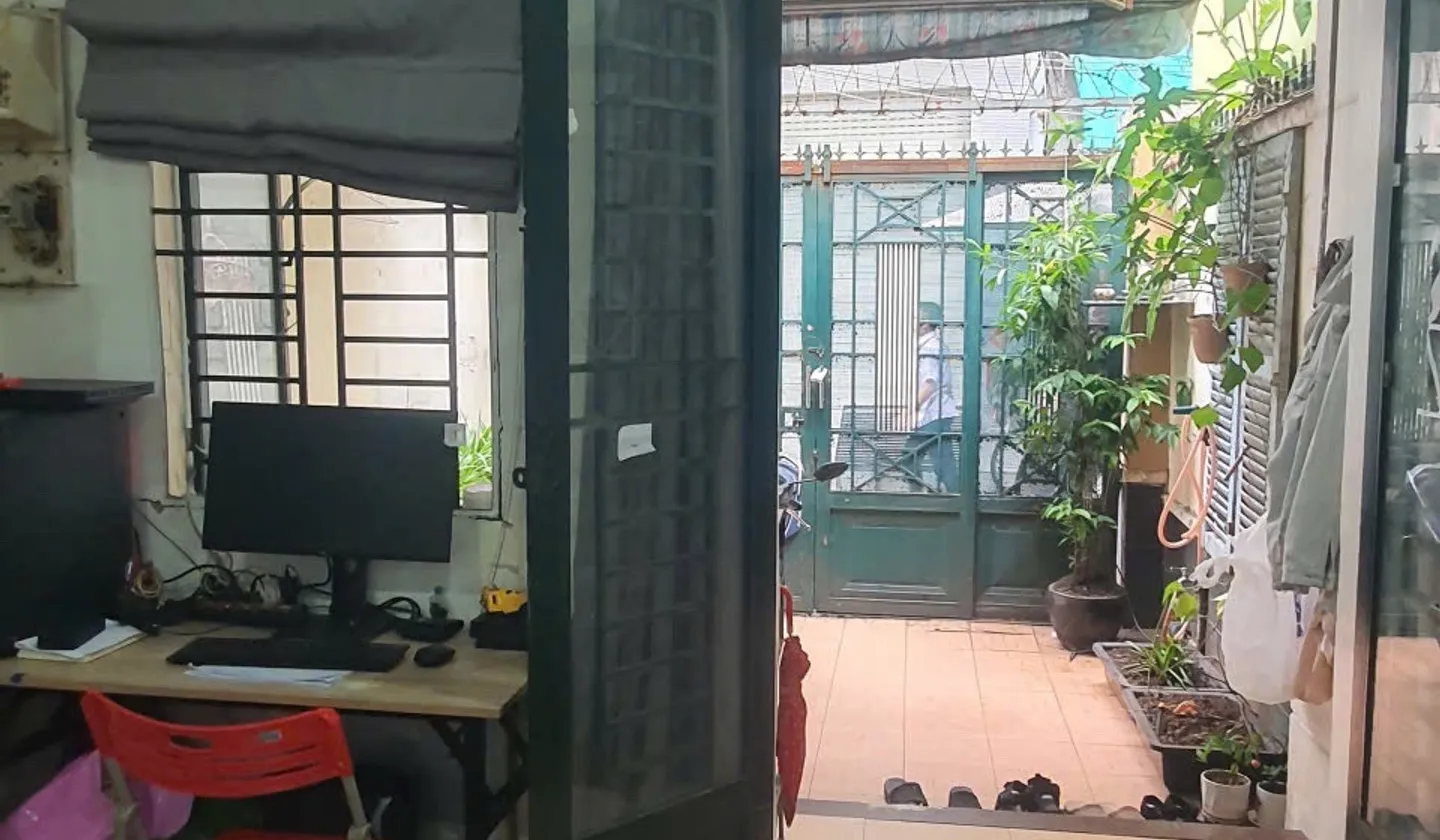 Bán nhà 2 tầng, 2PN tại phường 1, quận 8, giá 5.8 tỷ... Bán nhà riêng tại Chánh Hưng, Hồ Chí Minh 01