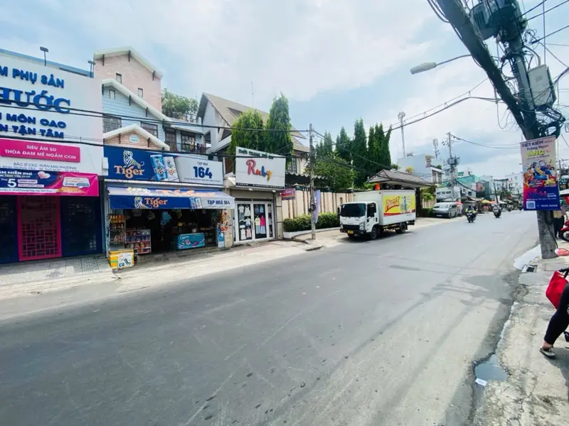 Bán nhà mặt phố rộng 218m², 2 tầng, giá 45 tỷ tại Bình Trưng - LH: 0918604219 C.Loan... Bán nhà mặt phố tại Bình Trưng, Hồ Chí Minh 01