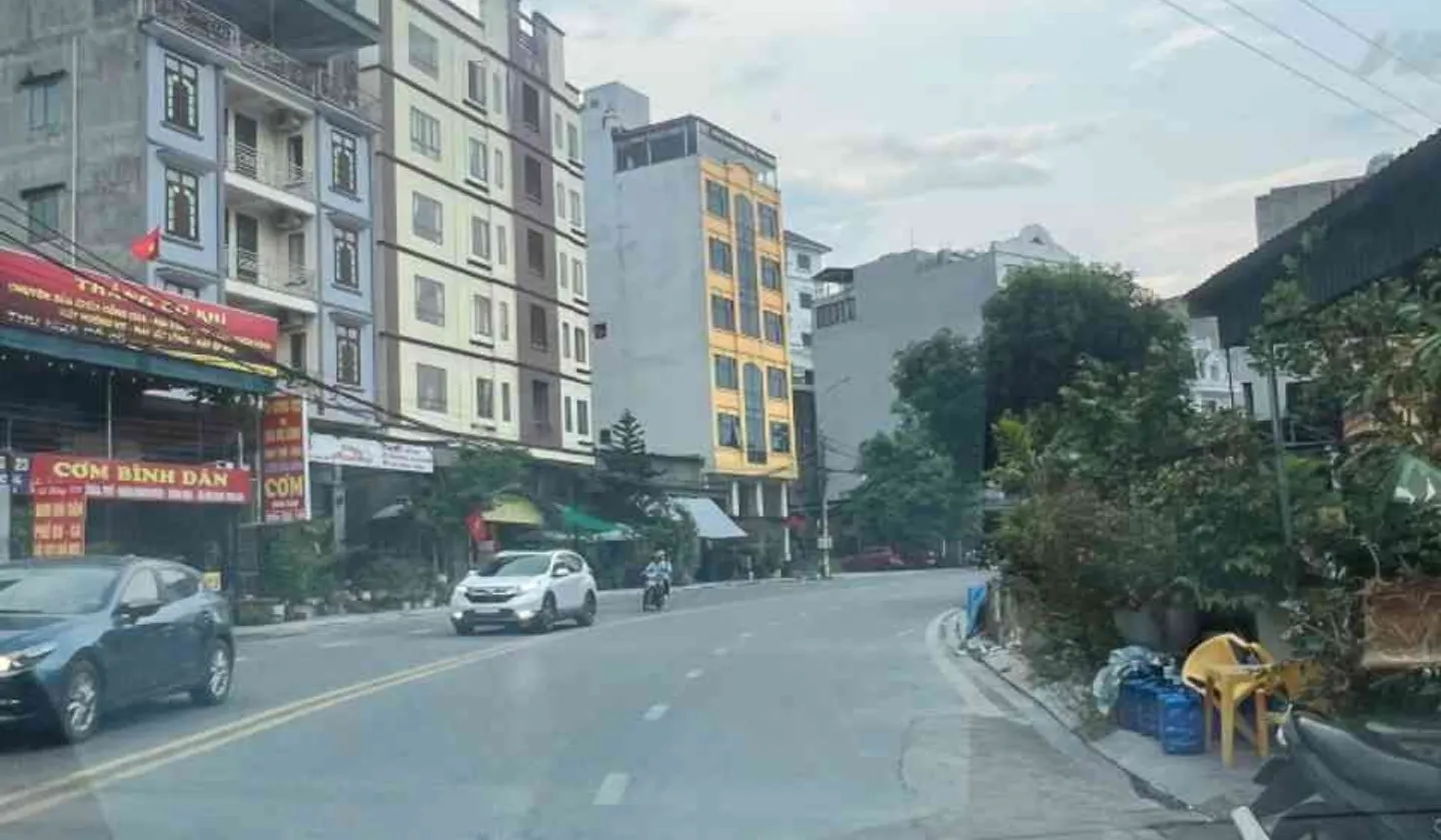 Bán nhà nghỉ 5 tầng 9 phòng tại Hạ Long với vị trí gần siêu thị GO!... Bán bất động sản khác tại Hạ Long, Quảng Ninh 01