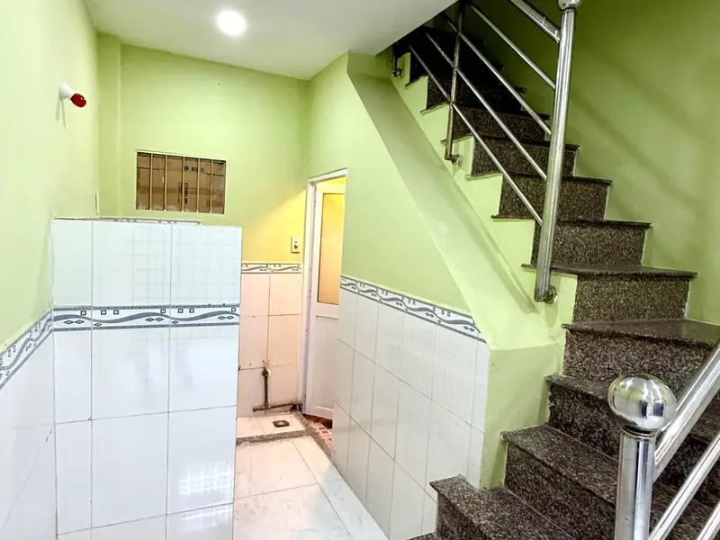Nhà nhỏ xinh Hẻm Bình Đông giá hạt dẻ chưa đầy 2 tỷ... Bán nhà riêng tại Phú Định, Hồ Chí Minh 01