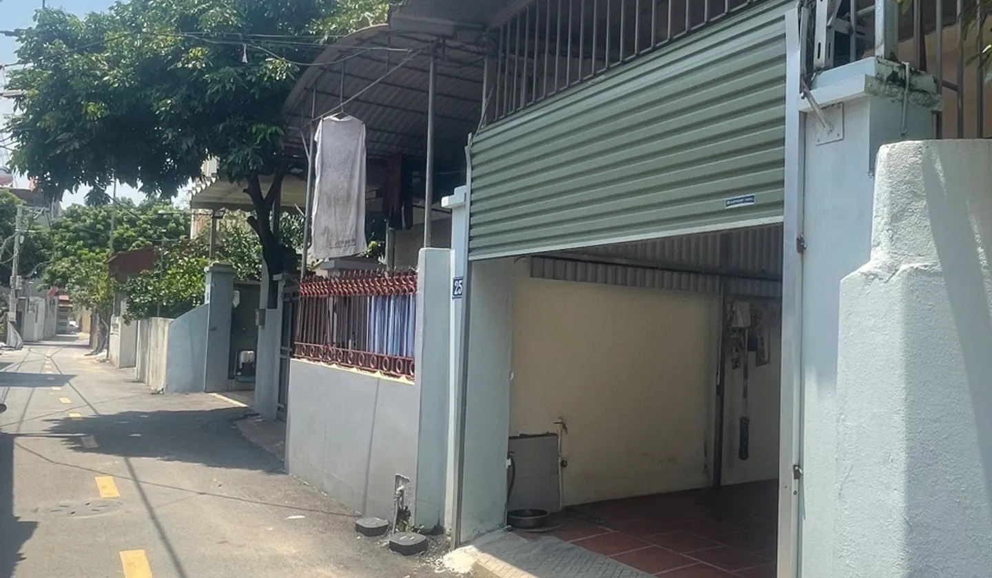 Bán nhà riêng 3 tầng tại trung tâm Mê Linh, ô tô vào nhà, phù hợp kinh doanh nhỏ... Bán nhà riêng tại Mê Linh, Hà Nội 01
