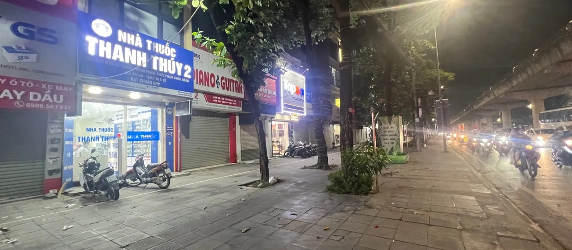 Bán nhà mặt phố Hồ Tùng Mậu 77m2 gần ĐH Thương Mại LH 0984.618.308... Bán nhà mặt phố tại Phú Diễn, Hà Nội 01