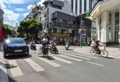Nhà mặt phố Quận 1, giá sốc chỉ 19.99 tỷ... Bán nhà mặt phố tại Bến Thành, Hồ Chí Minh 04