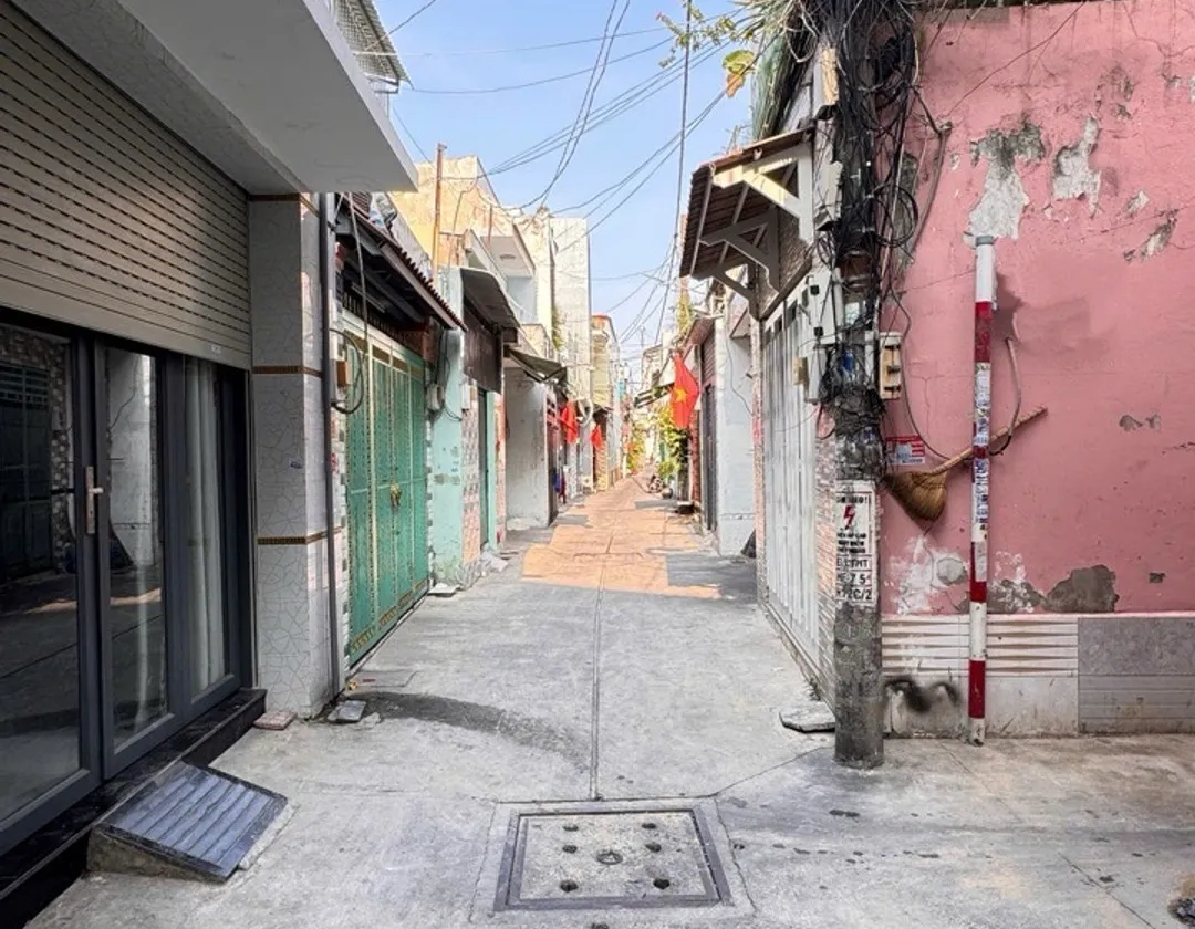 Nhà 2 tầng mới đẹp tại Tân Phú, diện tích 18.9m2... Bán nhà riêng tại Phú Thạnh, Hồ Chí Minh 01