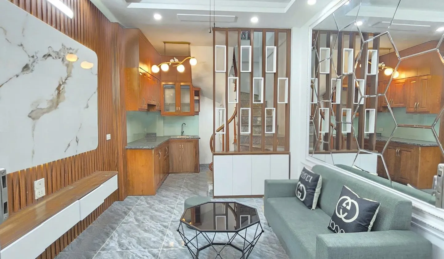 🏡 NHÀ ĐẸP – 5 TẦNG – FULL NỘI THẤT – VỊ TRÍ TRUNG TÂM... Bán nhà riêng tại Thanh Trì, Hà Nội 01