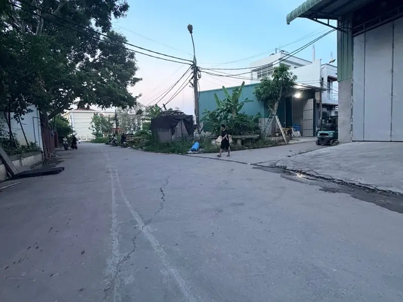 📍 Thôn Minh Châu – Việt Yên – Hưng Yên
📐300 m² | MT 30m sẵn kho xưởng... Bán đất tại Việt Yên, Hưng Yên 01