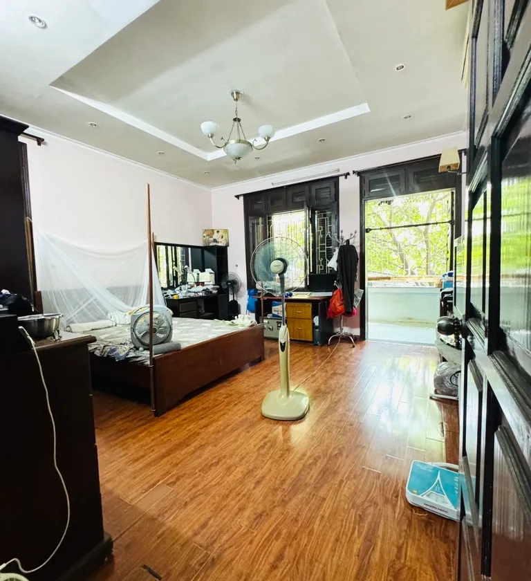 Bán nhà 3 tầng lô góc mặt tiền rộng tại quận trung tâm phù hợp kinh doanh và ở... Bán owner_side tại Tây Hồ, Hà Nội 01