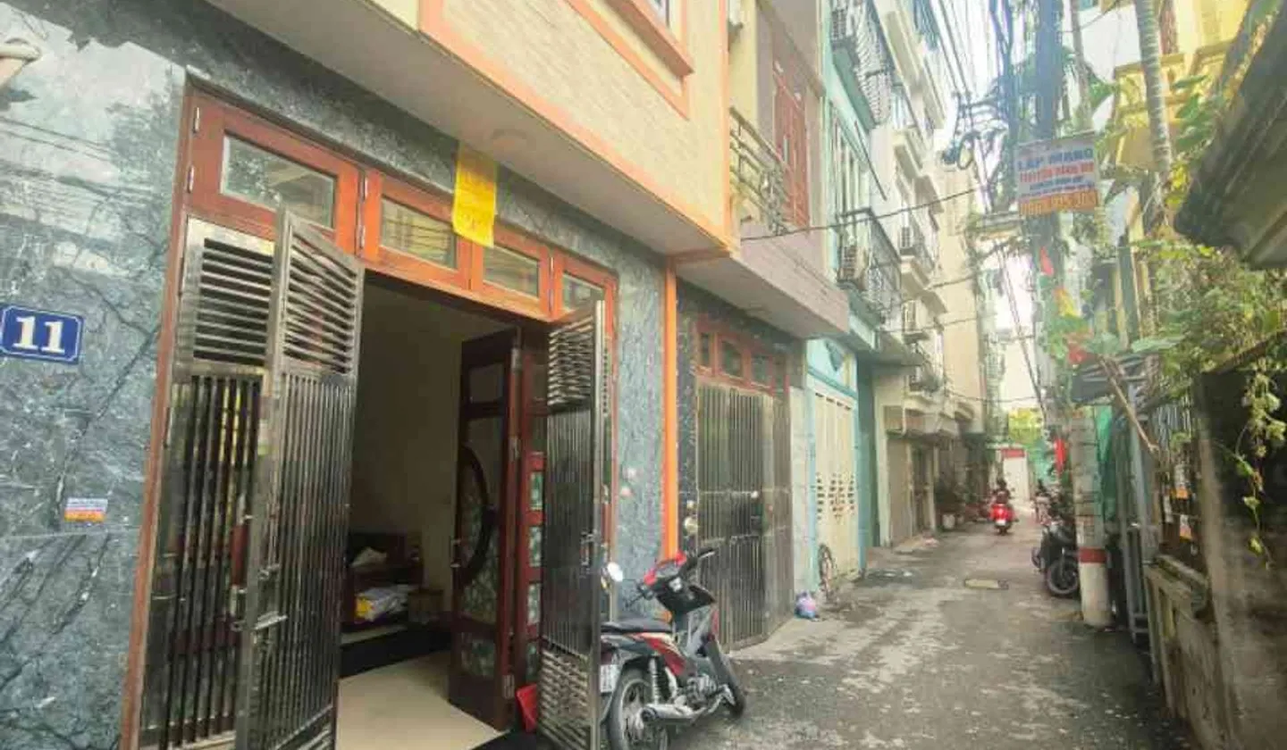 - Thịnh Liệt, ô tô đỗ cửa, sổ đỏ chính chủ... Bán nhà riêng tại Tương Mai, Hà Nội 01