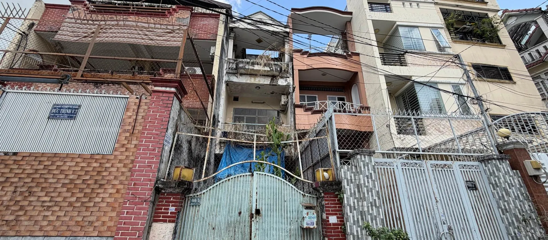 Nhà 3 Tầng Rẻ Ngay Ngã Tư Phú Nhuận... Bán nhà riêng tại Đức Nhuận, Hồ Chí Minh 01