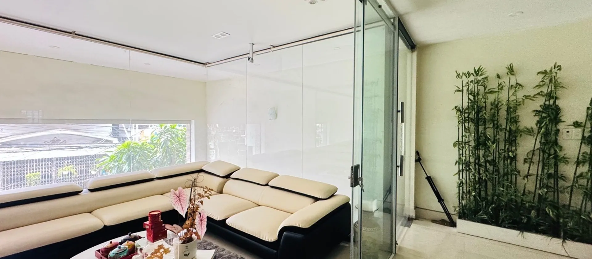 Nhà mặt phố xịn sò 5 tầng có thang máy tại Lê Chân, Hải Phòng... Bán nhà mặt phố tại Lê Chân, Hải Phòng 01