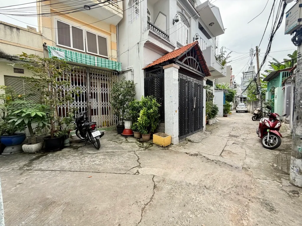 Bán nhà riêng 4 tầng diện tích 36,1m2 tại Thích Quảng Đức, giá ưu đãi... Bán nhà riêng tại Đức Nhuận, Hồ Chí Minh 01