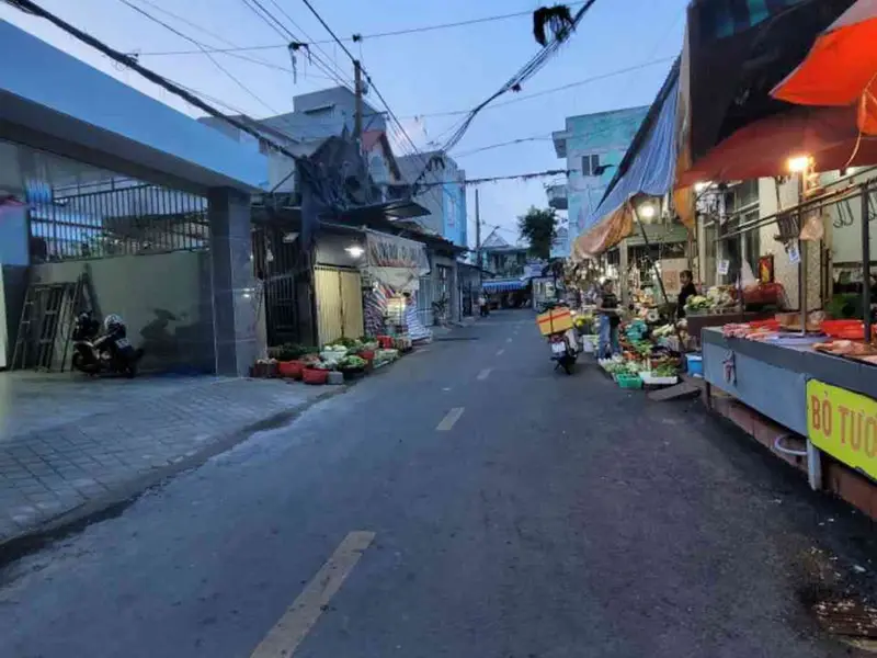Bán nhà mặt phố phường Dĩ An rộng 128.8m2, mặt tiền 5.3m giá 6,5xx... Bán nhà mặt phố tại Dĩ An, Hồ Chí Minh 01