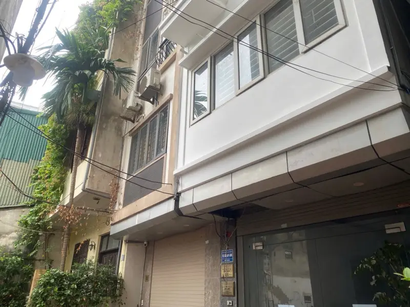 Bán Nhà ĐỊNH CÔNG 51m PHÂN LÔ Ô TÔ ĐỖ CỔNG NGÕ RỘNG NHÀ THOÁNG GẦN PHỐ DÂN XÂY. Sổ đỏ chỉ 13.9 tỷ... Bán nhà riêng tại Định Công, Hà Nội 01