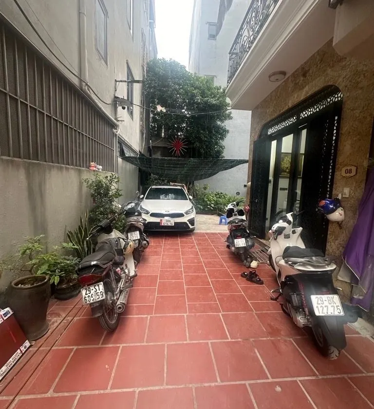 Nhà 5 tầng có thang máy tại khu vực Tư Đình, thiết kế hiện đại và tiện nghi... Bán nhà riêng tại Long Biên, Hà Nội 01