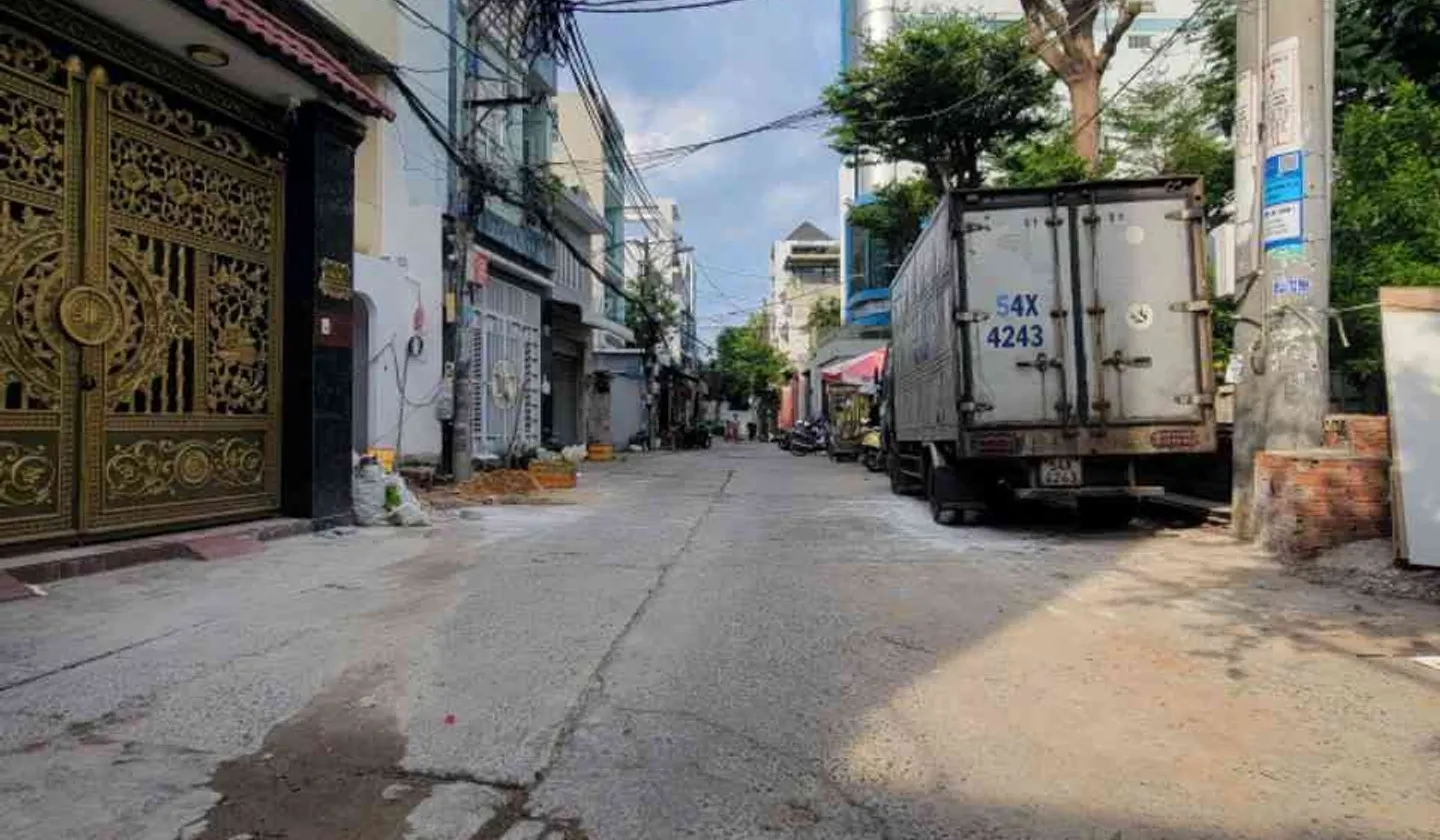 Nhà đất rộng ngay gần công viên Lò Phèn, cơ hội hiếm có... Bán nhà riêng tại Tân Phú, Hồ Chí Minh 01