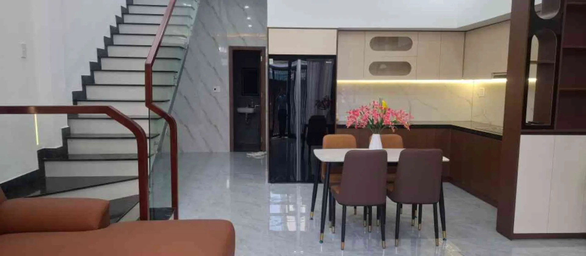 Bán nhà riêng 2 tầng tại quận Thanh Khê, thiết kế hiện đại, diện tích 67.4 m2... Bán nhà riêng tại Thanh Khê, Đà Nẵng 01