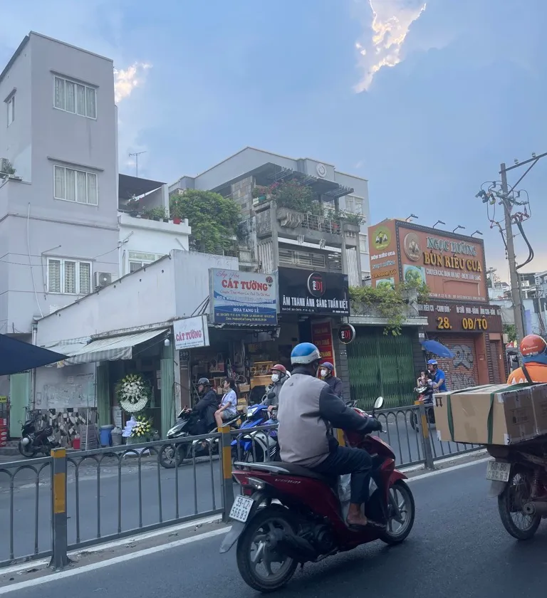 Bán nhà mặt phố 3 tầng Quận 10 diện tích 24m2 giá 13.6 tỷ... Bán nhà mặt phố tại Hòa Hưng, Hồ Chí Minh 01