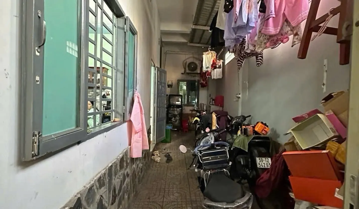 Bán nhà mặt phố 2 tầng, 4 phòng ngủ, diện tích 116m² tại phường Bình Trưng, Hồ Chí Minh... Bán nhà mặt phố tại Bình Trưng, Hồ Chí Minh 01