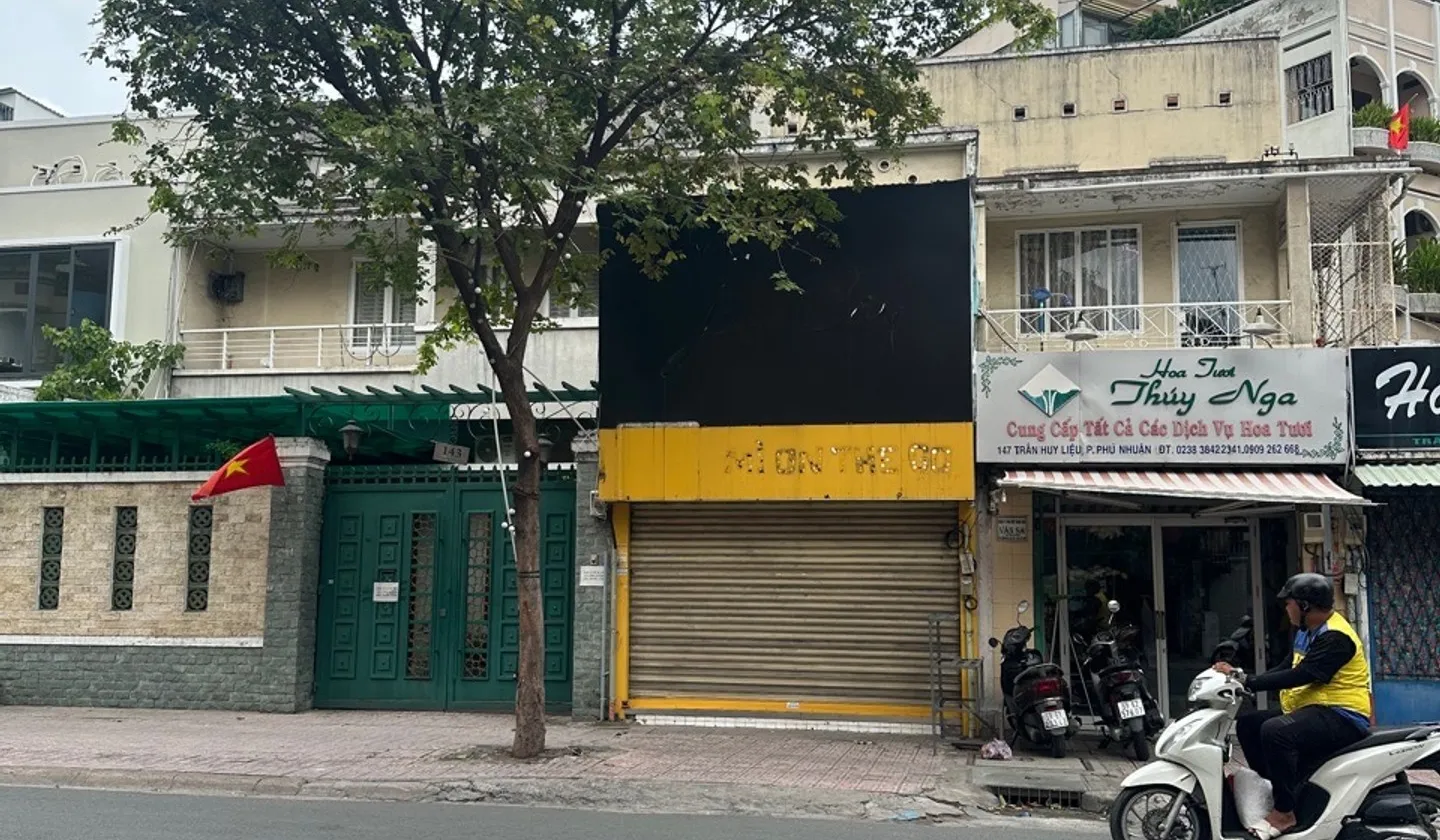 NHÀ. Bá.n trung tâm Phú Nhuận MẶT TIỀN KINH DOANH NGAY TRẦN HUY LIỆU - GIÁP NGUYỄN VĂN TRỖI - 100M... Bán nhà mặt phố tại Phú Nhuận, Hồ Chí Minh 01