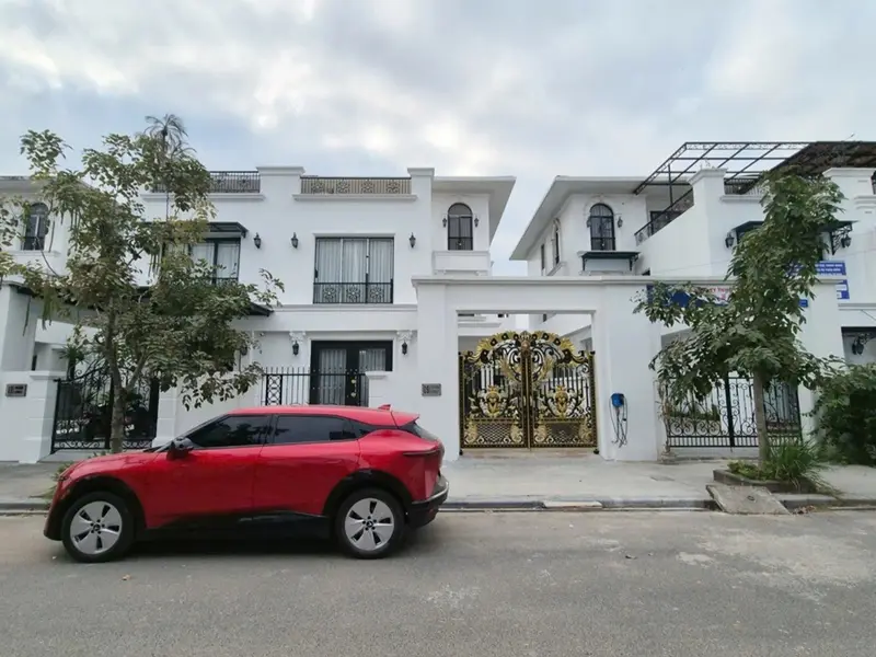 Biệt thự liền kề cao cấp ba tầng với thiết kế hiện đại tại quận Lợi thế vị trí gần khu quốc tế... Bán biệt thự, liền kề tại Lê Chân, Hải Phòng 01