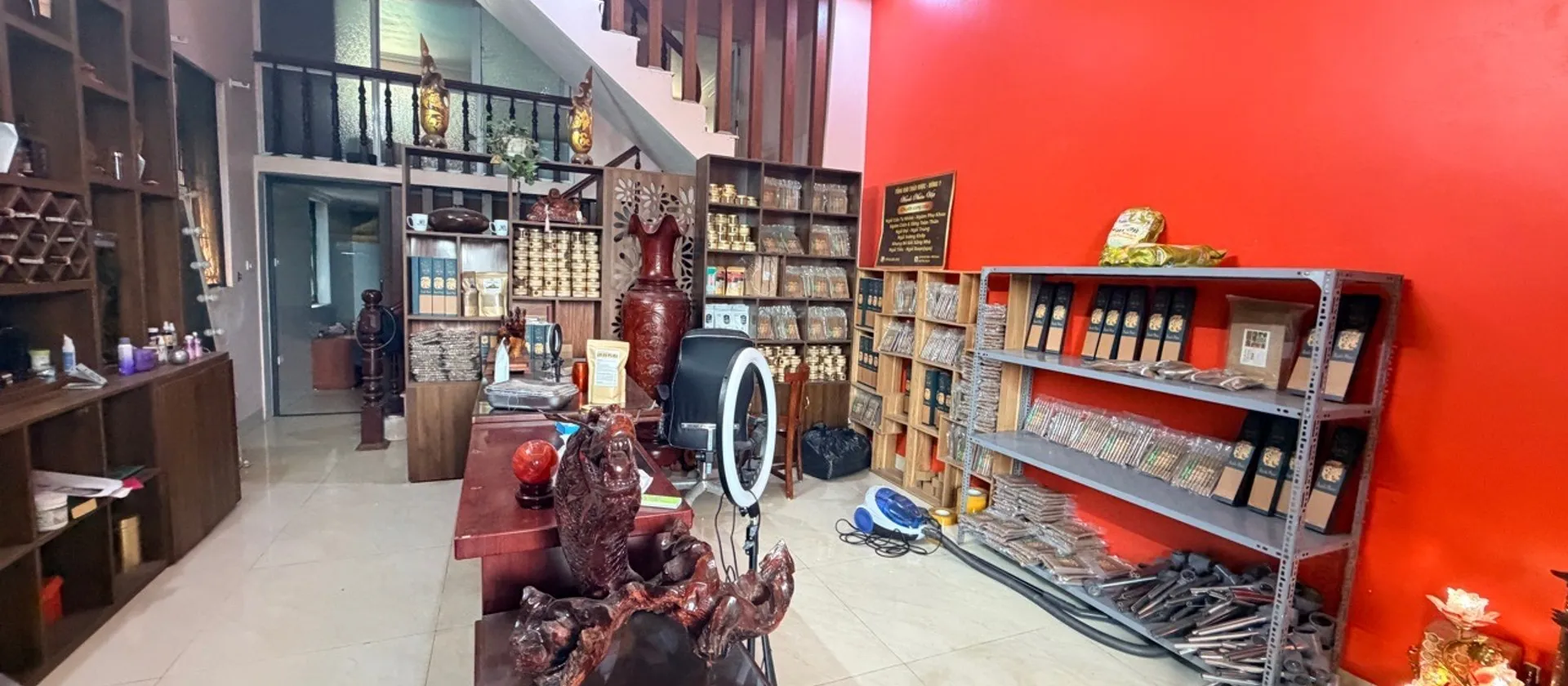 Bán nhà riêng 3 tầng tại phường Tây Hồ, Hà Nội, diện tích 56m², vị trí gần sông và tiện giao thông... Bán nhà riêng tại Tây Hồ, Hà Nội 01