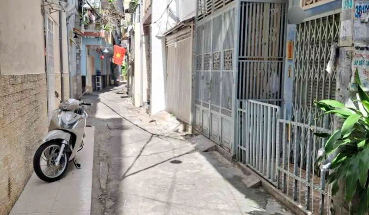 B.án Nh.à Q.5 khu phố KD sầm uất ngày đêm Nguyễn Trãi - 4 tầng BTCT - DT: 31.2 m2 - nhỉnh 6 tỏi... Bán nhà riêng tại Chợ Quán, Hồ Chí Minh 01