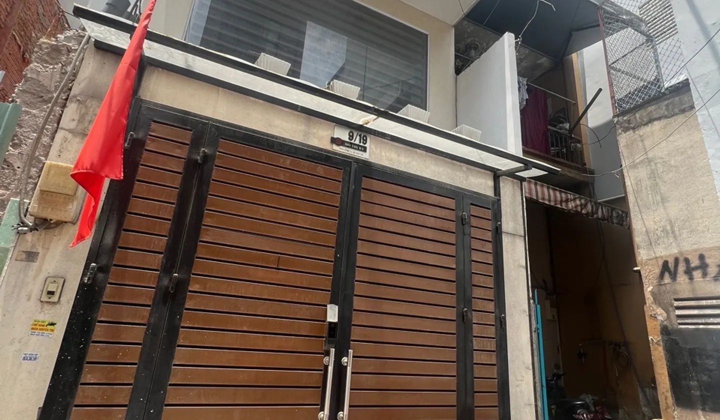 Nhà phố 3 tầng trung tâm Quận 10, tiện nghi đầy đủ... Bán nhà riêng tại Vườn Lài, Hồ Chí Minh 01