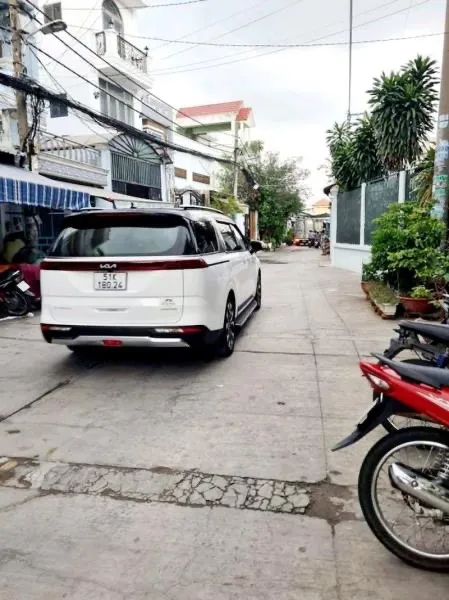 Nhà 2 tầng 3 ngủ 2 vệ sinh hẻm xe tải Lê Văn Quới Bình Tân... Bán owner_side tại Bình Trị Đông, Hồ Chí Minh 01