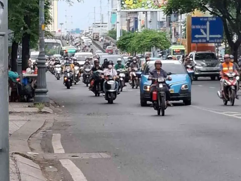 Sở hữu căn nhà mặt phố rộng 3 tầng, vị trí đắc địa tại trung tâm sầm uất... Bán nhà mặt phố tại Minh Phụng, Hồ Chí Minh 01
