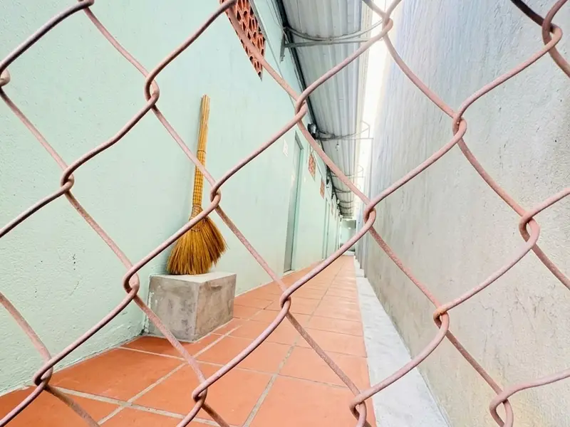 🚨 6,5 TỶ TL – ĐẤT TẶNG NHÀ, KÈM 5 PHÒNG TRỌ!... Bán nhà riêng tại Trung Mỹ Tây, Hồ Chí Minh 01