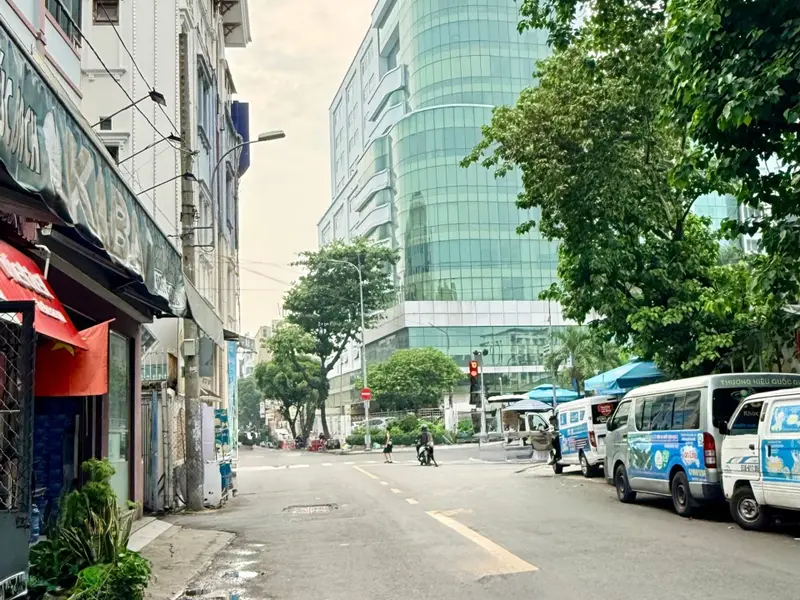 Nhà mặt phố 3 tầng gần sân bay Tân Sơn Nhất, mặt tiền 7m... Bán nhà mặt phố tại Tân Sơn Hòa, Hồ Chí Minh 01