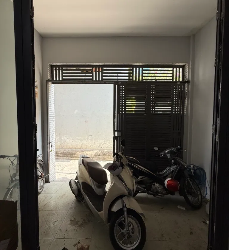 Cơ hội sở hữu nhà 4 tầng kiên cố tại Phú Thuận với giá tốt hiếm có... Bán nhà riêng tại Phú Thuận, Hồ Chí Minh 01