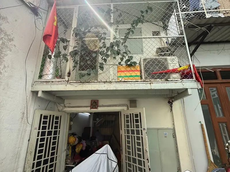 NHỈNH 2 TỶ CÓ NHÀ SHR PHÚ THỌ HOÀ SÁT MẶT TIỀN... Bán nhà riêng tại Phú Thọ Hòa, Hồ Chí Minh 01