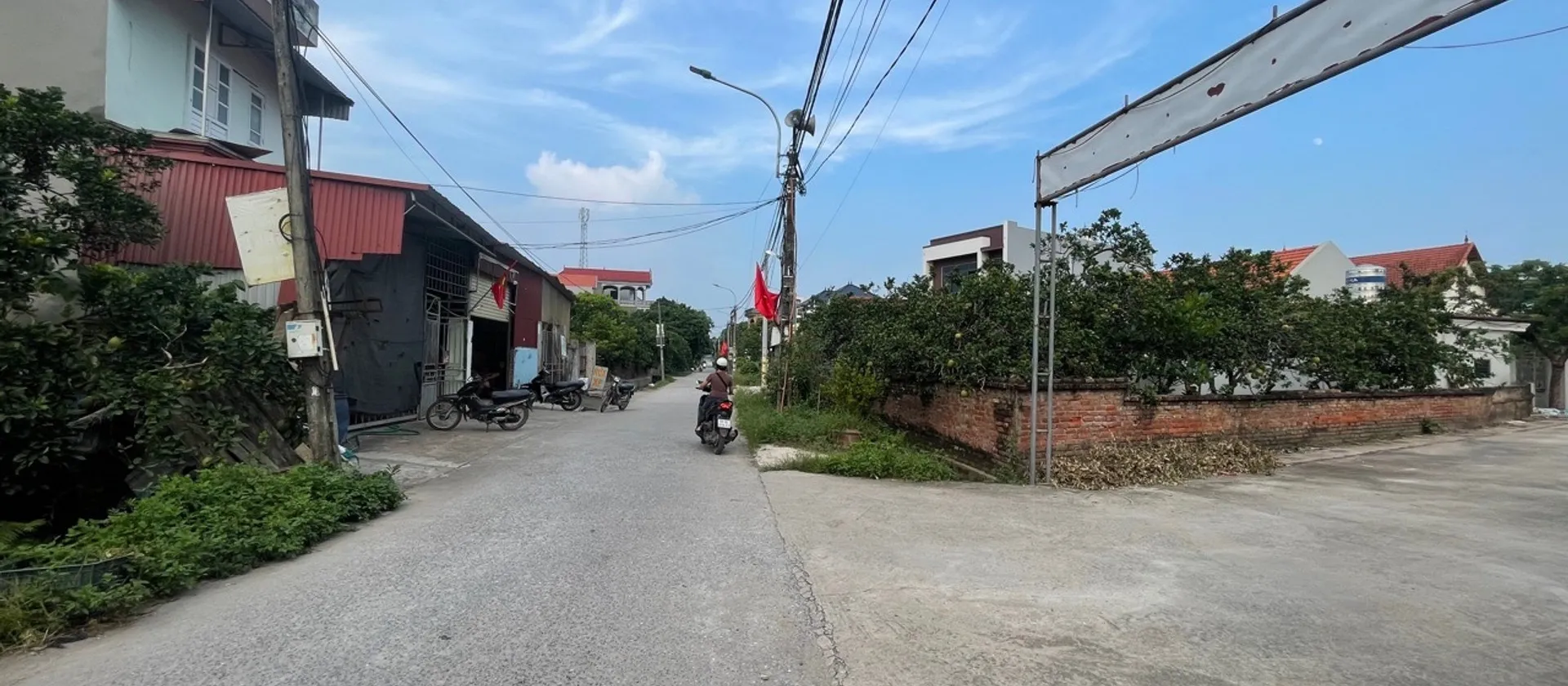 Bán 122m 3,15 tỷ. đất thôn Tân Phú , Từ Hồ, trục chính, đường trước đất 6m, cư dân trù phú... Bán đất tại Việt Yên, Hưng Yên 01