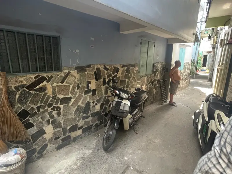 Nhà 2 tầng tiện nghi ngay trung tâm Quận 8, giá hợp lý... Bán nhà riêng tại Bình Đông, Hồ Chí Minh 01
