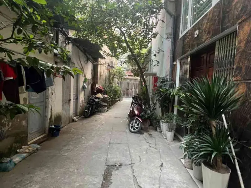 Bán nhà riêng 5 tầng tại Đại Từ, sổ đỏ vuông, ngõ rộng 3.5m... Bán nhà riêng tại Định Công, Hà Nội 01
