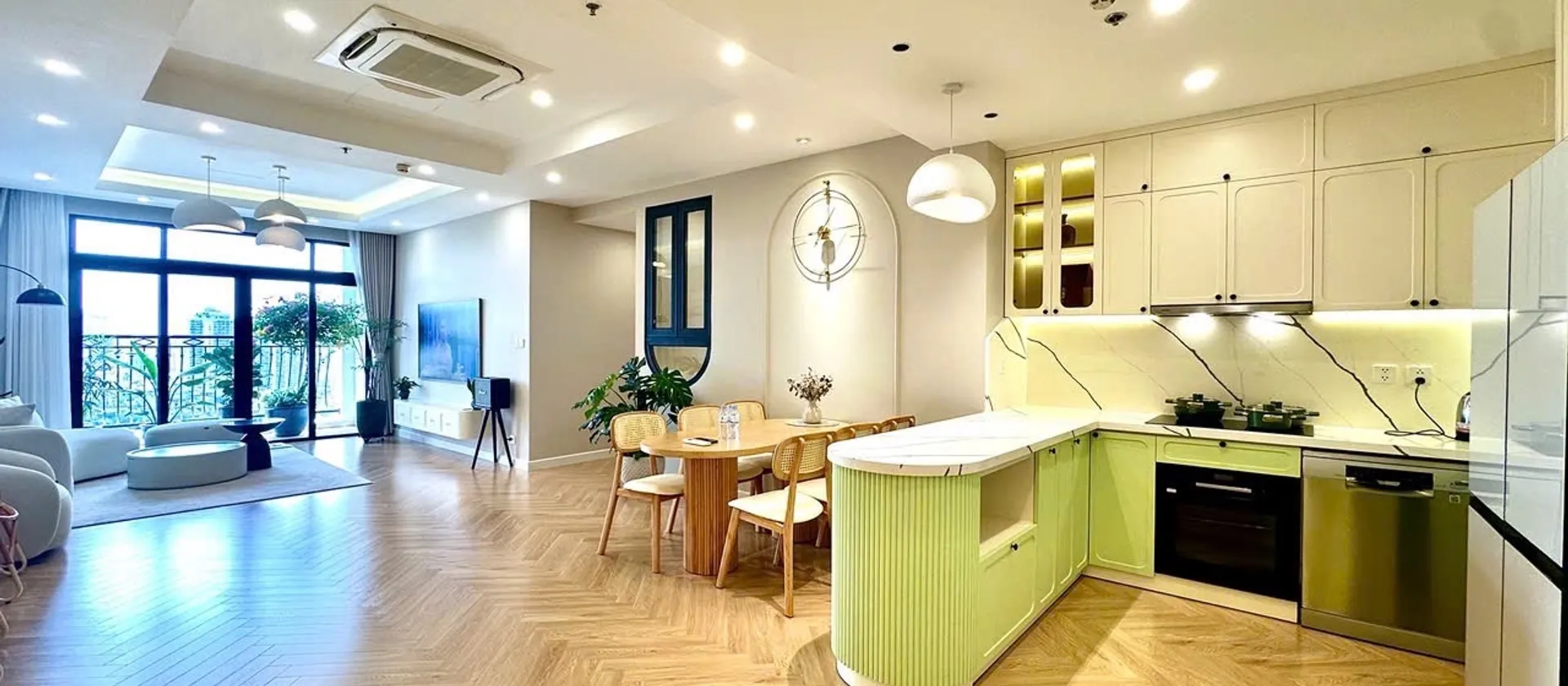 Bán Căn hộ 3 phòng ngủ tại Royal City, Thanh Xuân với nội thất sang trọng giá 16,5 tỷ... Bán căn hộ chung cư tại Thanh Xuân, Hà Nội 01