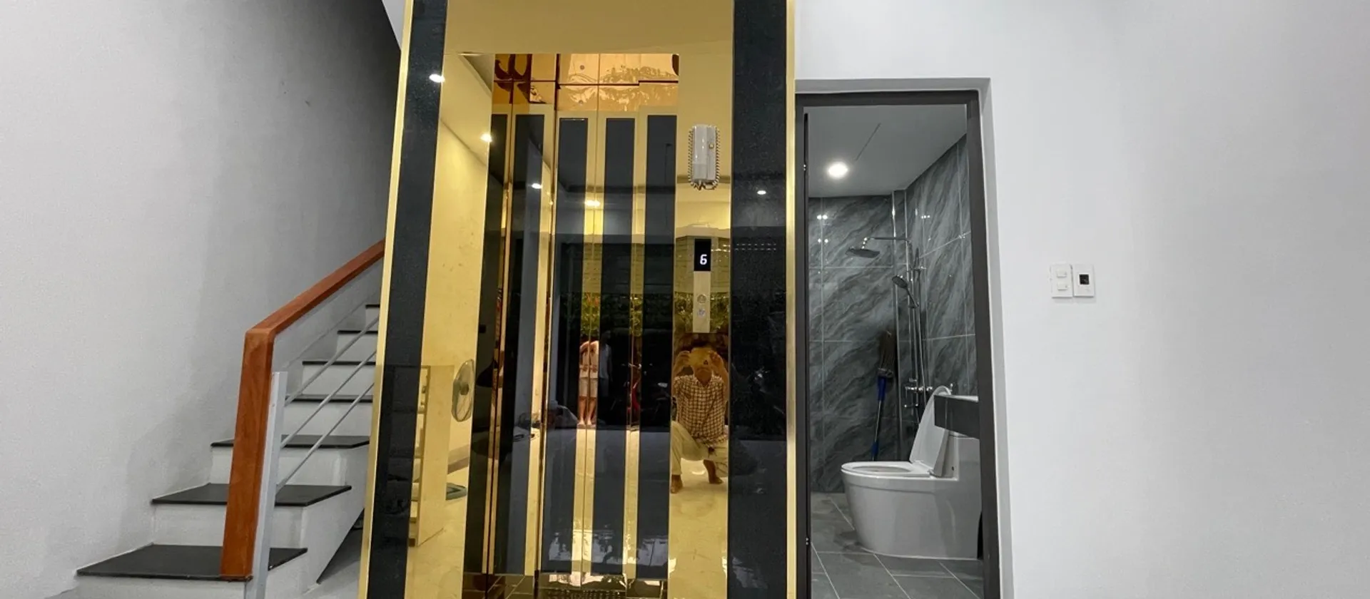 Ô TÔ ĐỖ CỬA – SỔ ĐỎ ĐẸP!

🏡 NHÀ ĐẸP KIM CHUNG – HOÀI ĐỨC | 34,3M² | 6 TẦNG | THANG MÁY | GARA Ô TÔ... Bán nhà riêng tại Hoài Đức, Hà Nội 01