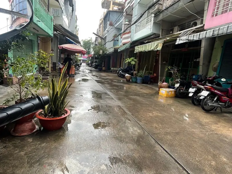 Nhà mới toanh 3 tầng, tiện nghi ngay Quận 11... Bán nhà riêng tại Minh Phụng, Hồ Chí Minh 01
