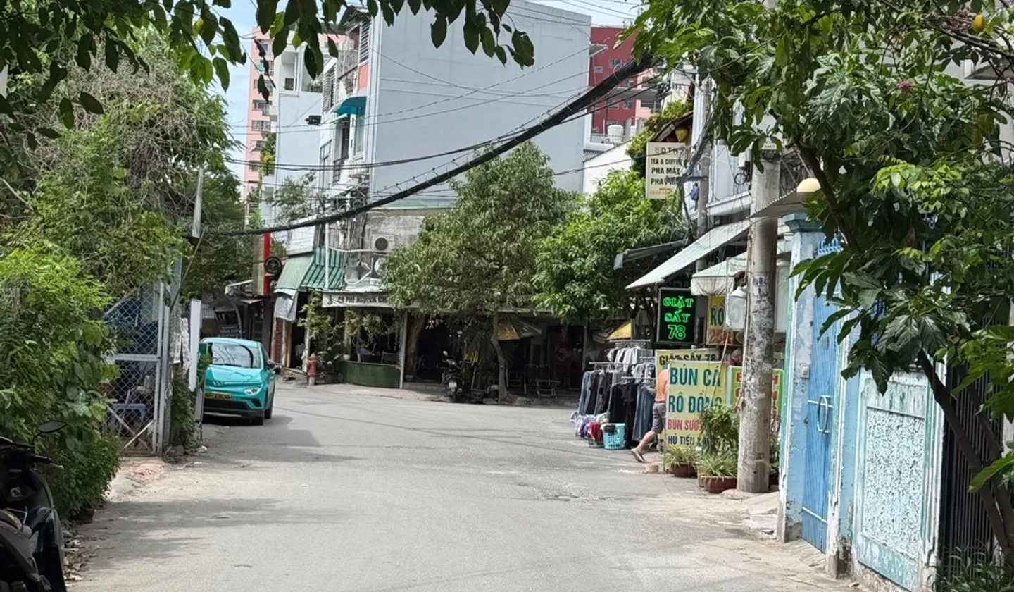 Nhà mặt tiền phố kinh doanh tại Gò Vấp, 4 tầng, giá 10.8 tỷ... Bán nhà mặt phố tại Gò Vấp, Hồ Chí Minh 01