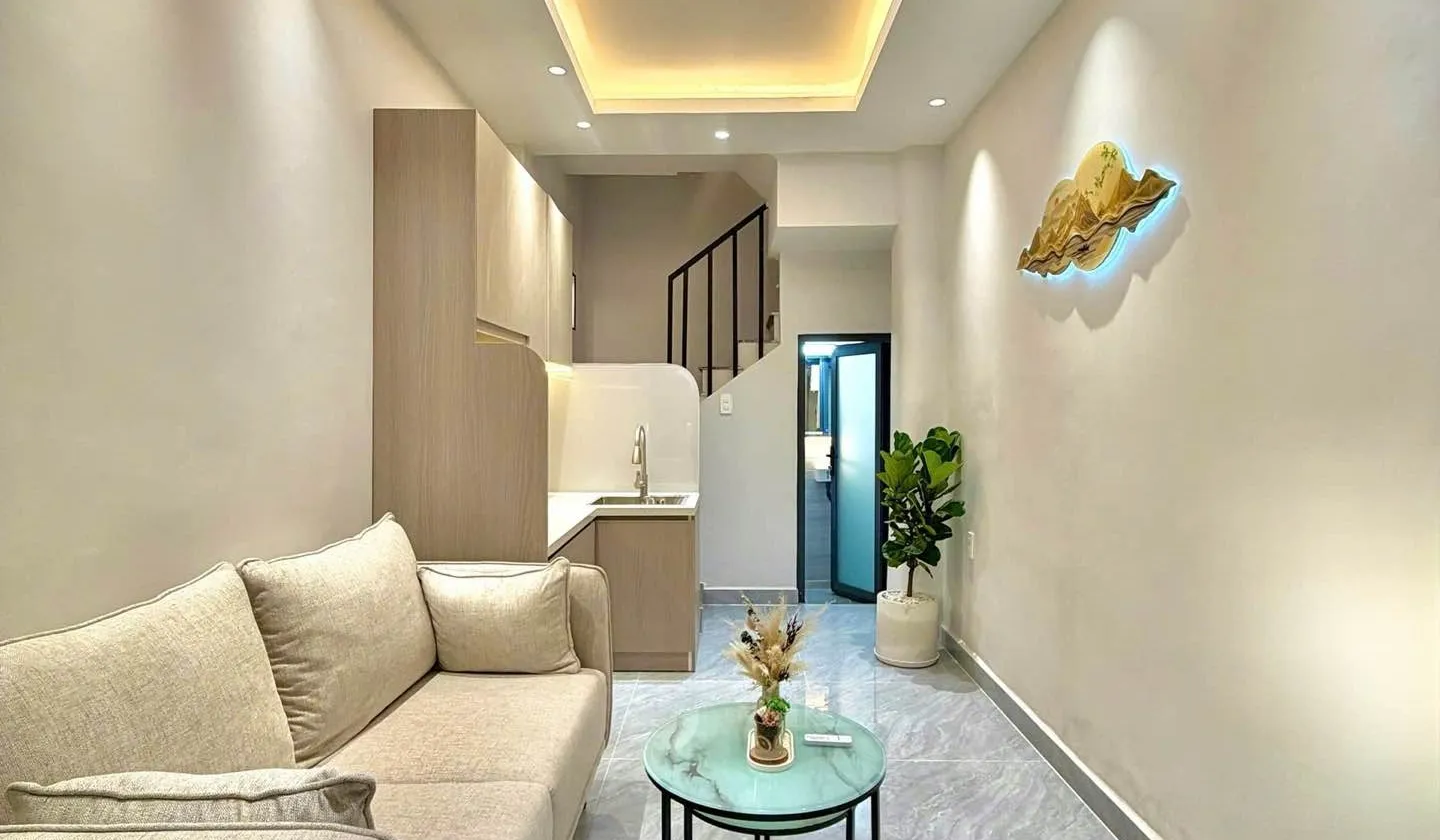 Nhà 3 tầng xây kiên cố, vị trí gần chợ Phú Nhuận, giá hợp lý... Bán nhà riêng tại Cầu Kiệu, Hồ Chí Minh 01