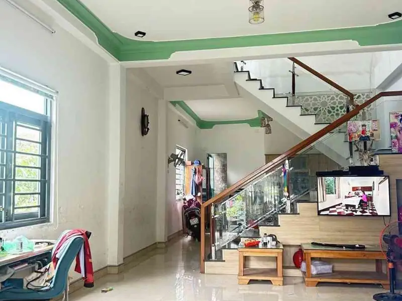 Bán nhà mặt phố 1 tầng tại phường Hải Vân, Đà Nẵng, diện tích lớn 274,4 m2... Bán nhà mặt phố tại Hải Vân, Đà Nẵng 01